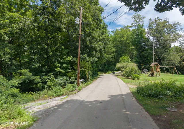 15th image of 1919 Reagan Mill Rd, Maryville, TN 37803 | MLS# 1346047