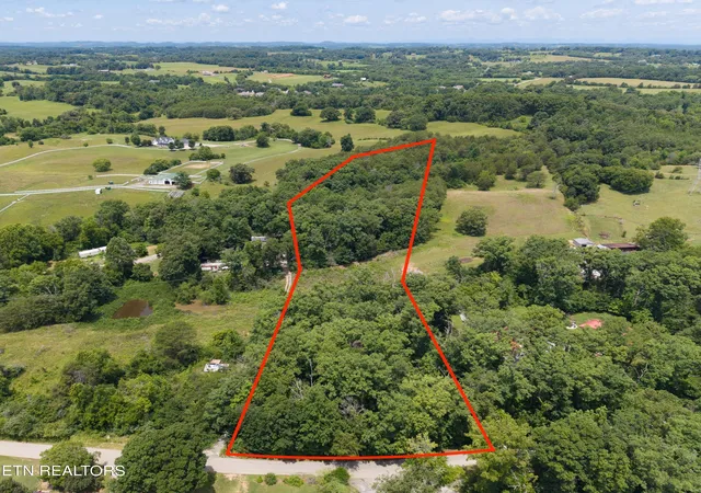 3rd image of 1919 Reagan Mill Rd, Maryville, TN 37803 | MLS# 1346047