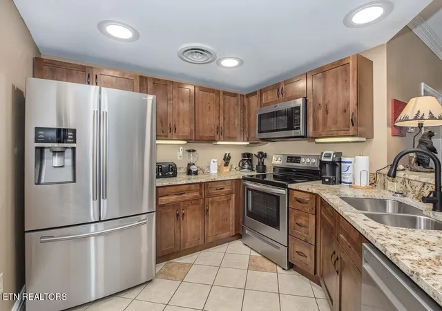 Homes for sale in Gatlinburg, TN | 215 Woliss Ln #UNIT 313, Gatlinburg, TN 37738 | MLS# 1343233