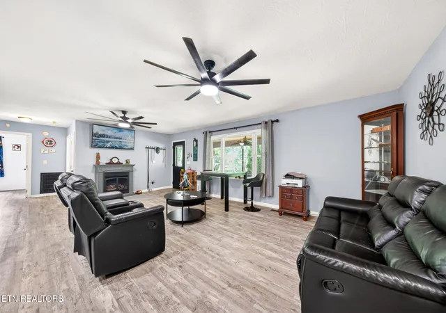 Photo 3 of Sale Pending at 548 Lantana Firetower Rd, Crossville, TN 38572 | MLS# 1343049 | Listing updated on 2026-07-22