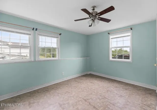 Homes for sale in Tazewell, TN | 922 Chittum Dr, Tazewell, TN 37879 | MLS# 1343064
