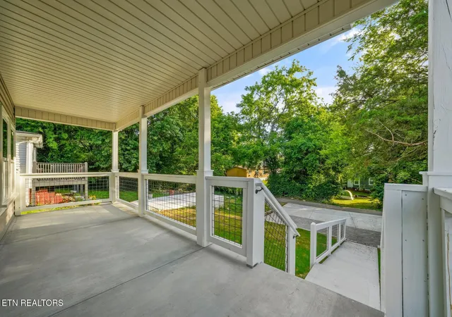 2nd image of 3112 Rector St, Knoxville, TN 37921