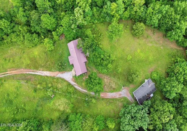 Photo 4 of Single family home for sale at 1991 Price Rd, Lenoir City, TN 37771 | MLS# 1343065 | Listing updated on 2026-09-29