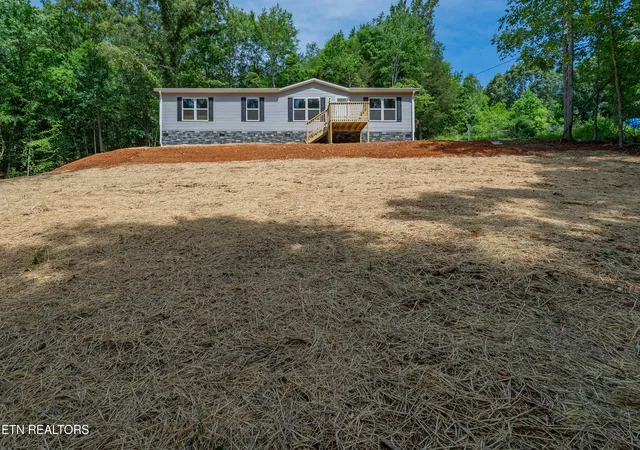 Homes for sale in Loudon, TN | 358 Valley Dr, Loudon, TN 37774 | MLS# 1343312