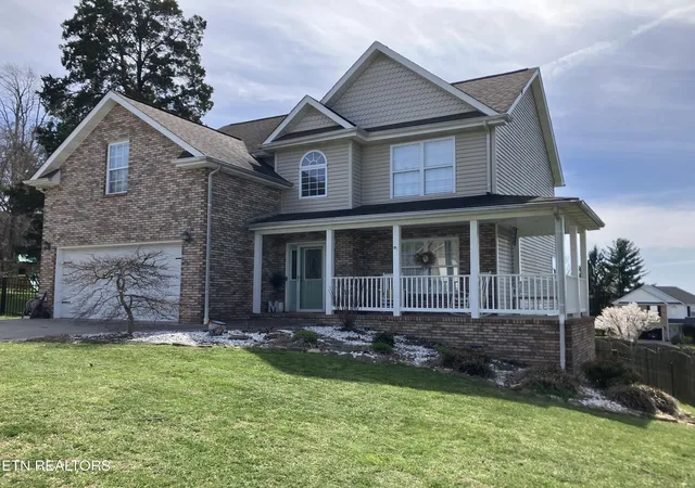 Homes for sale in Knoxville, TN | 4810 Basenger Dr, Knoxville, TN 37938 | MLS# 1343080