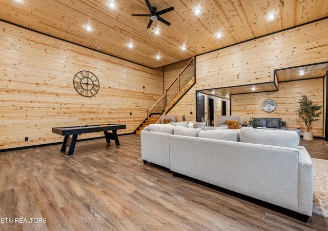 2nd image of 2881 Caughron Mountain Rd, Sevierville, TN 37876 | MLS# 1343115