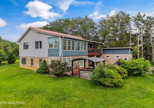 3rd image of 120 Fred King Ln, Sevierville, TN 37876 | MLS# 1343539