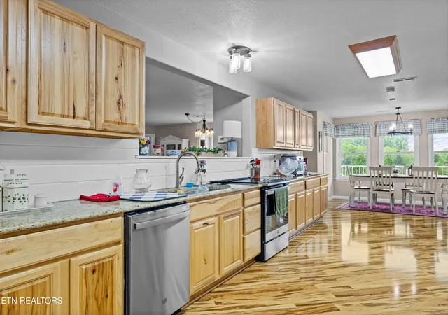 Homes for sale in Sweetwater, TN | 1700 Cedar Valley Rd, Sweetwater, TN 37874 | MLS# 1343733