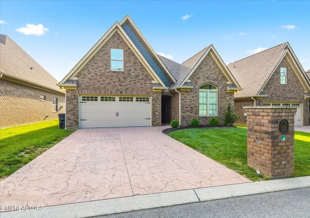 Homes for sale in Englewood, TN | 211 Village Cove Cir, Englewood, TN 37329 | MLS# 1343111