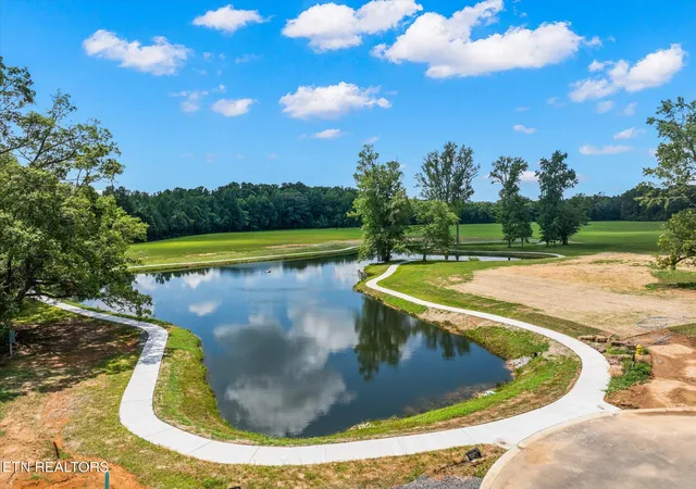 Homes for sale in Englewood, TN | 211 Village Cove Cir, Englewood, TN 37329 | MLS# 1343111