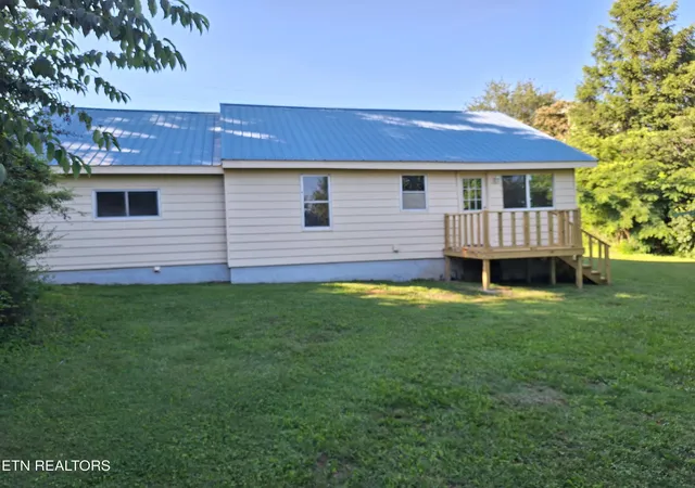 3rd image of 205 Harrill St, Madisonville, TN 37354 | MLS# 1343506