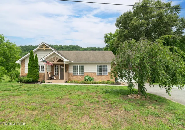 Photo 2 of Single family home for sale at 2059 Creswell Rd, Seymour, TN 37865 | MLS# 1343120 | Listing updated on 2026-06-22