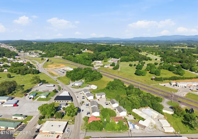 4th image of 6365 Hwy 411, Madisonville, TN 37354 | MLS# 1347787