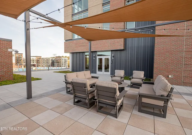 16th image of 122 Stadium Wy #303, Knoxville, TN 37915 | MLS# 1343158