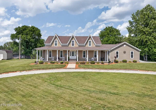 Homes for sale in Sparta, TN | 1444 Cherry Creek Rd, Sparta, TN 38583 | MLS# 1343159