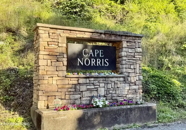 2nd image of 376 Norris View Dr, New Tazewell, TN 37825 | MLS# 1343172