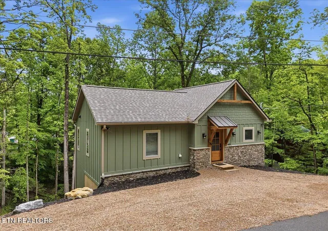 1st image of 405 Laurel Trace Rd, Townsend, TN 37882 | MLS# 1343338