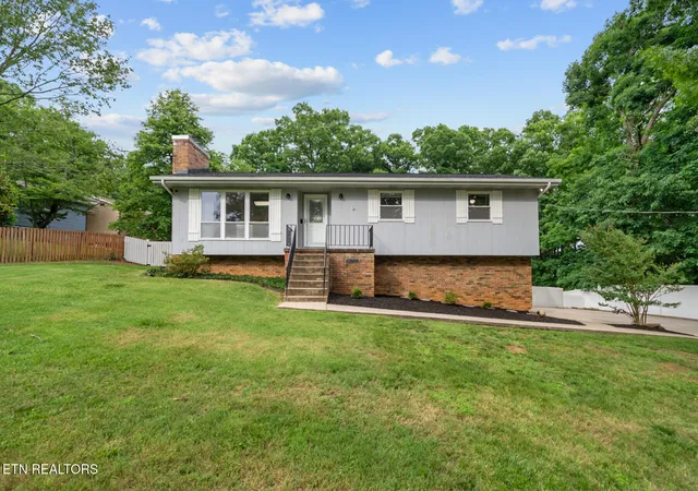 Photo 1 of Single family home for sale at 7112 Bonny Kate Dr, Knoxville, TN 37920 | MLS# 1343214 | Listing updated on 2026-09-17