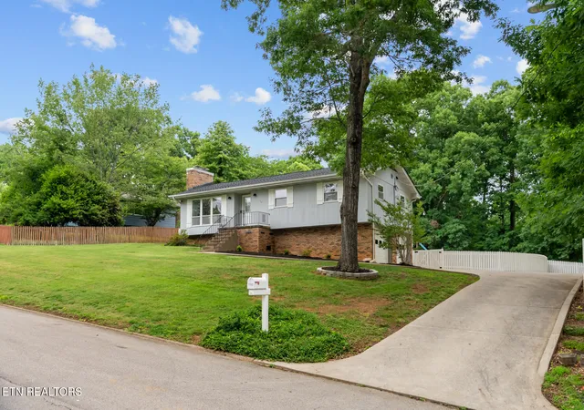 Photo 3 of Single family home for sale at 7112 Bonny Kate Dr, Knoxville, TN 37920 | MLS# 1343214 | Listing updated on 2026-09-17