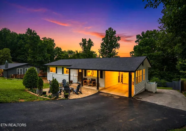 Photo 2 of Single family home for sale at 9229 Topoco Dr, Knoxville, TN 37922 | MLS# 1345428 | Listing updated on 2026-07-14