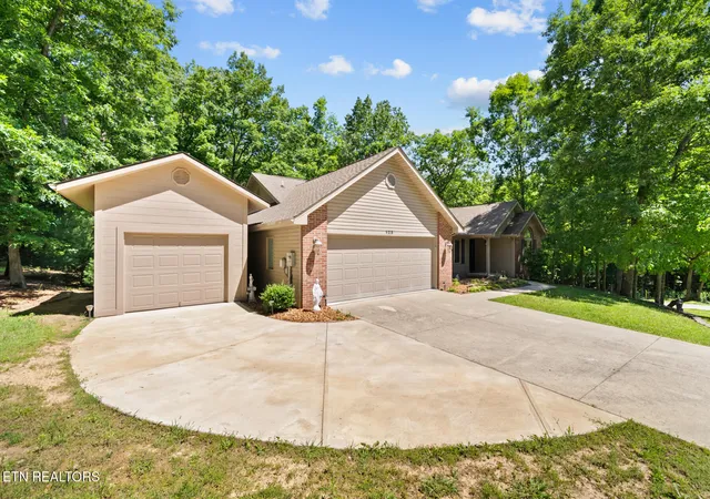 Photo 2 of Sale Pending at 123 Camelot Ln, Crossville, TN 38558 | MLS# 1343600 | Listing updated on 2026-08-23