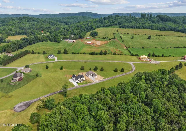 60th image of 210 Big Oak Dr, Kingston, TN 37763 | MLS# 1343274