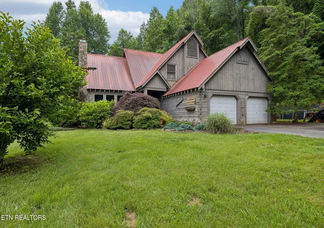 Photo 3 of Single family home for sale at 2500 Chimney Springs Rd, Cookeville, TN 38506 | MLS# 1343493 | Listing updated on 2026-09-22