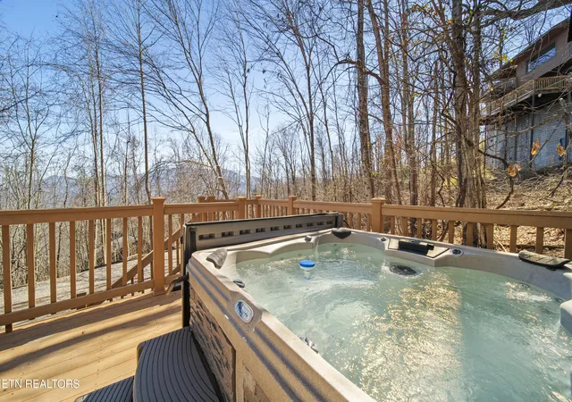 4th image of 1664 Arbon Ct, Gatlinburg, TN 37738 | MLS# 1343376