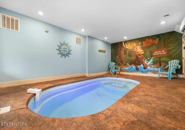 Photo 2 of Sale Pending at 1446 Silver Poplar Ln, Sevierville, TN 37876 | MLS# 1343456 | Listing updated on 2026-10-31