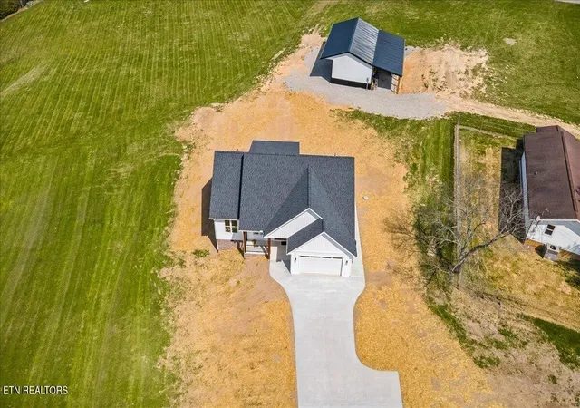 2nd image of 2271 Long Hollow Rd, La Follette, TN 37766 | MLS# 1346443