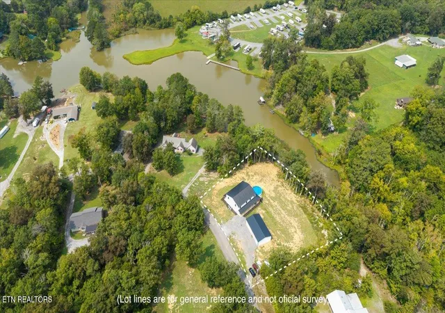 Photo 4 of Single family home for sale at 132 Hiwassee Dr, Decatur, TN 37322 | MLS# 1343568 | Listing updated on 2026-06-18