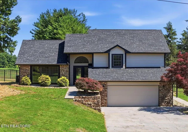 Homes for sale in Baneberry, TN | 3514 E Atherton Ln, Baneberry, TN 37890 | MLS# 1343533
