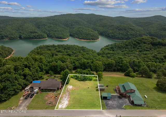 Homes for sale in Allons, TN | 976 Livingston Boat Dock Rd, Allons, TN 38541 | MLS# 1343954