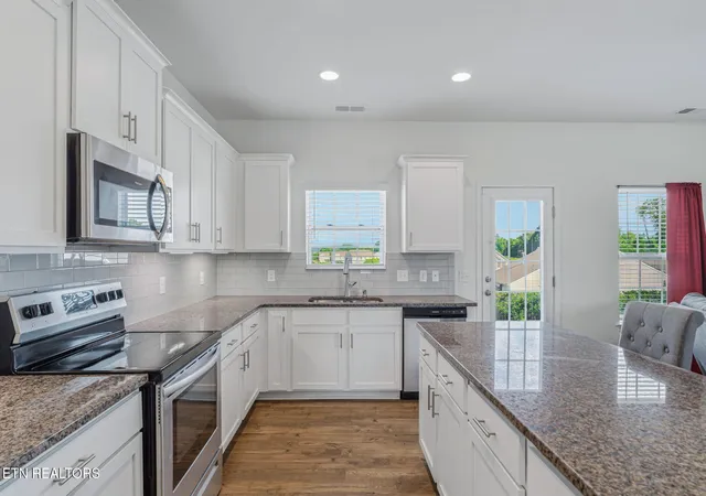 Photo 3 of Single family home for sale at 277 Gail Ln, Lenoir City, TN 37772 | MLS# 1343861 | Listing updated on 2026-08-20