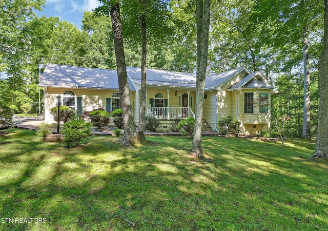 Homes for sale in Jamestown, TN | 101 Duncan Hinds Rd, Jamestown, TN 38556 | MLS# 1343732