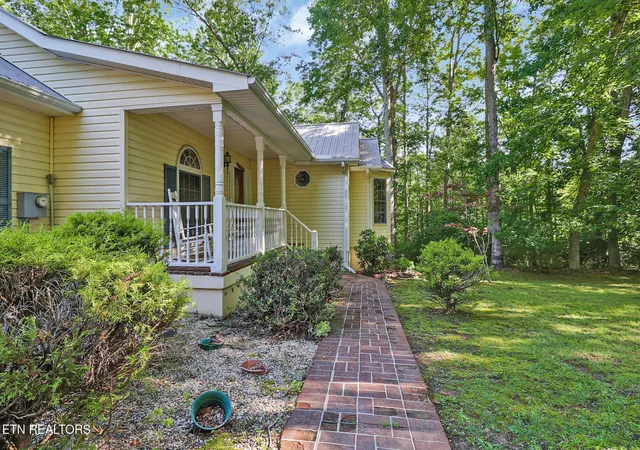 Homes for sale in Jamestown, TN | 101 Duncan Hinds Rd, Jamestown, TN 38556 | MLS# 1343732