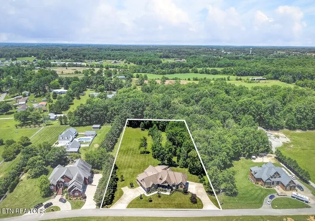 Photo 2 of Single family home for sale at 1265 Briarcrest Ln, Cookeville, TN 38501 | MLS# 1344111 | Listing updated on 2026-09-08