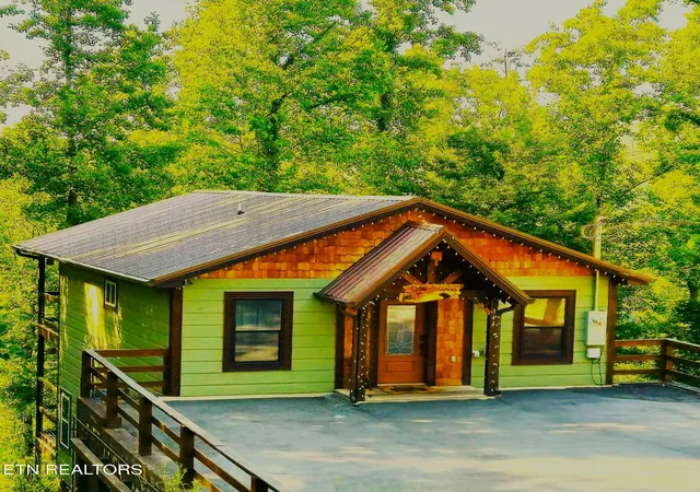 1st image of 344 Silverbell Hgts Ln, Gatlinburg, TN 37738 | MLS# 1343509