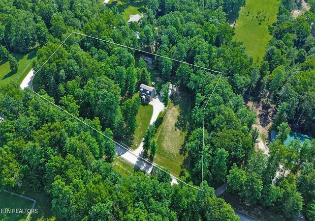 2nd image of 213 Crouch Branch Ln, Allardt, TN 38504 | MLS# 1344683
