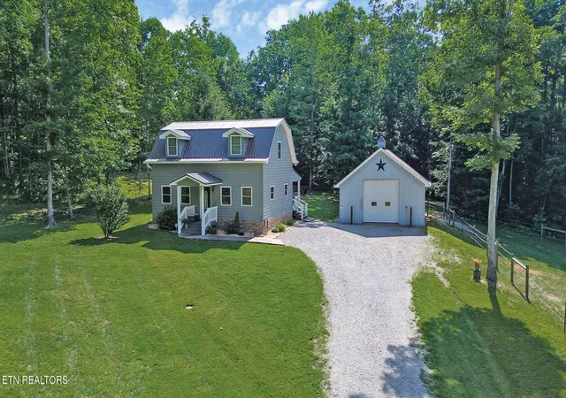 Photo 3 of Single family home for sale at 213 Crouch Branch Ln, Allardt, TN 38504 | MLS# 1344683 | Listing updated on 2026-07-31