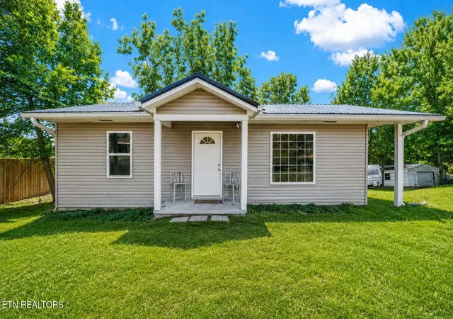 Homes for sale in Englewood, TN | 307 N Niota Rd, Englewood, TN 37329 | MLS# 1343717