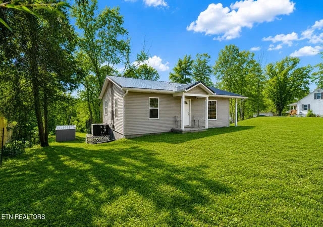 Homes for sale in Englewood, TN | 307 N Niota Rd, Englewood, TN 37329 | MLS# 1343717