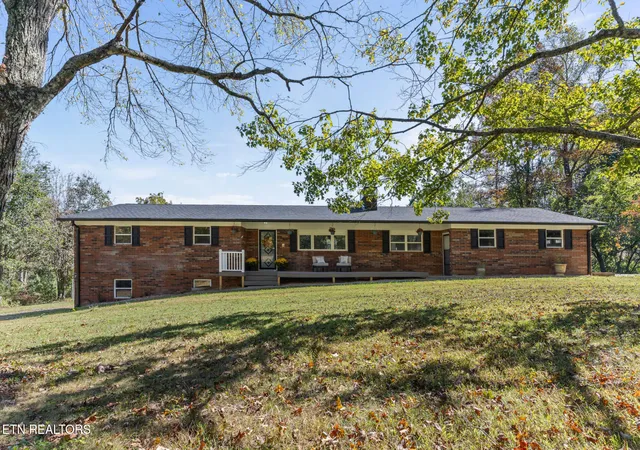 Photo 1 of Single family home for sale at 5160 Indian Warpath Rd, Maryville, TN 37803 | MLS# 1343521 | Listing updated on 2026-10-26