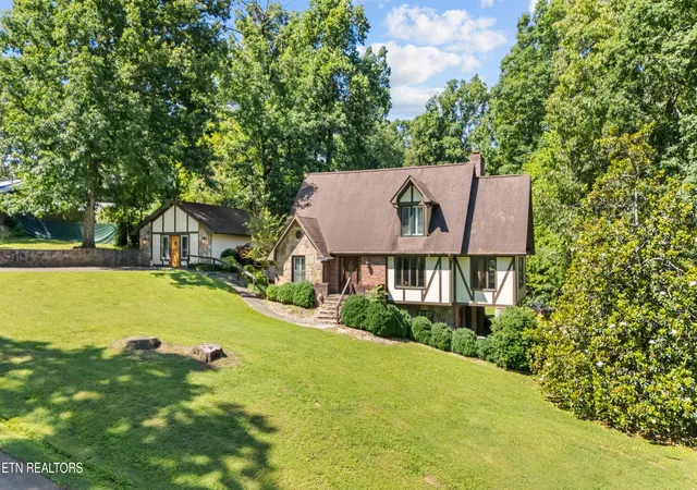 2nd image of 1056 Topside Dr, Sevierville, TN 37862 | MLS# 1343728