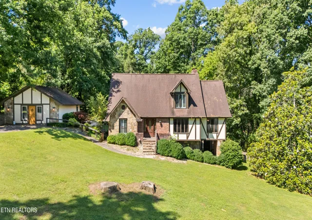 3rd image of 1056 Topside Dr, Sevierville, TN 37862 | MLS# 1343728