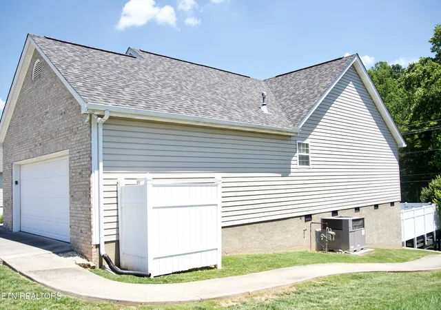 Photo 2 of Single family home for sale at 1542 Mandrell Dr #6628, Knoxville, TN 37918 | MLS# 1343615 | Listing updated on 2026-07-22