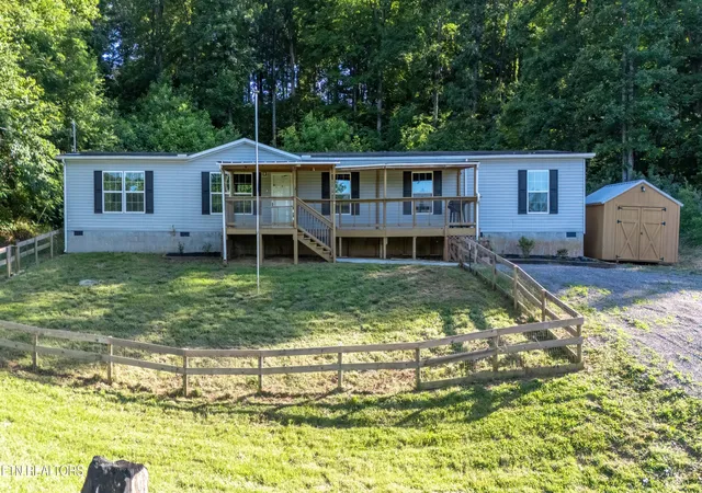 Homes for sale in Dandridge, TN | 1591 Trig Long Rd, Dandridge, TN 37725 | MLS# 1343629