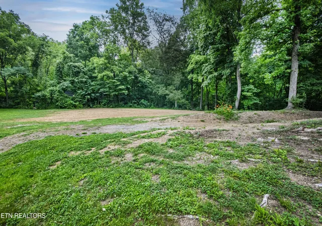Homes for sale in Oliver Springs, TN | 200 Midway Dr, Oliver Springs, TN 37840 | MLS# 1344170