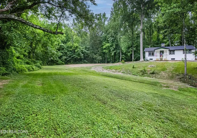 Homes for sale in Oliver Springs, TN | 200 Midway Dr, Oliver Springs, TN 37840 | MLS# 1344170
