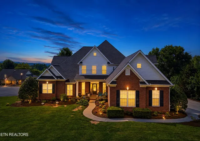 Photo 2 of Sale Pending at 12708 Watergrove Dr, Knoxville, TN 37922 | MLS# 1344233 | Listing updated on 2026-09-12